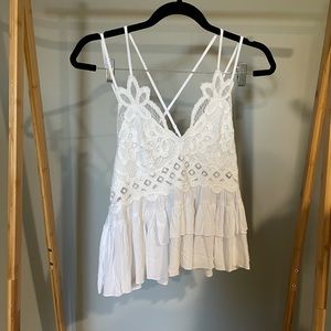 White lace tank top from Mí Ami!